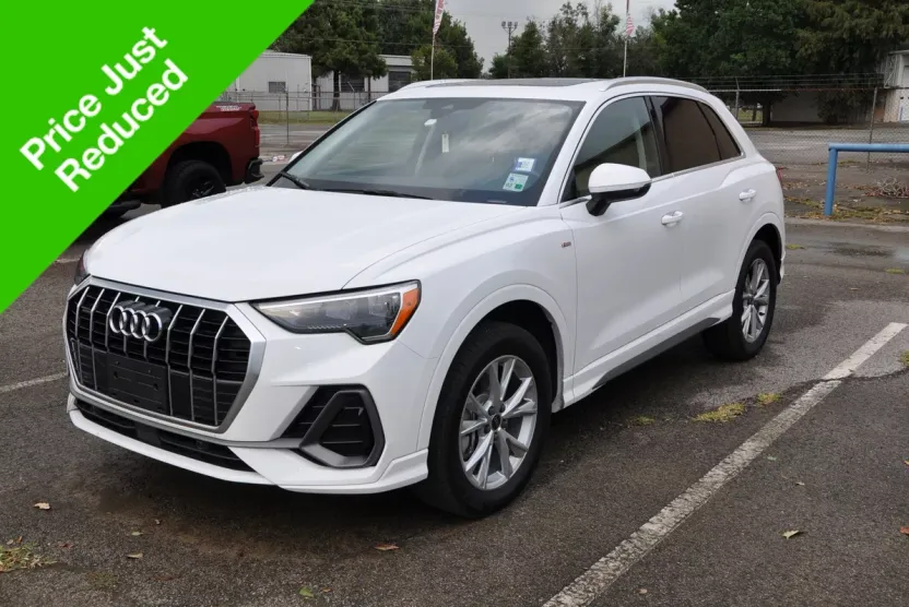 2021 Audi Q3 S line Premium photo 1