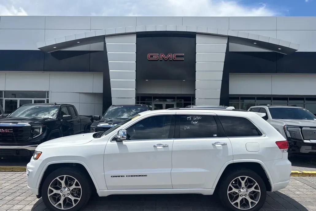 2021 Jeep Grand Cherokee Overland photo 1