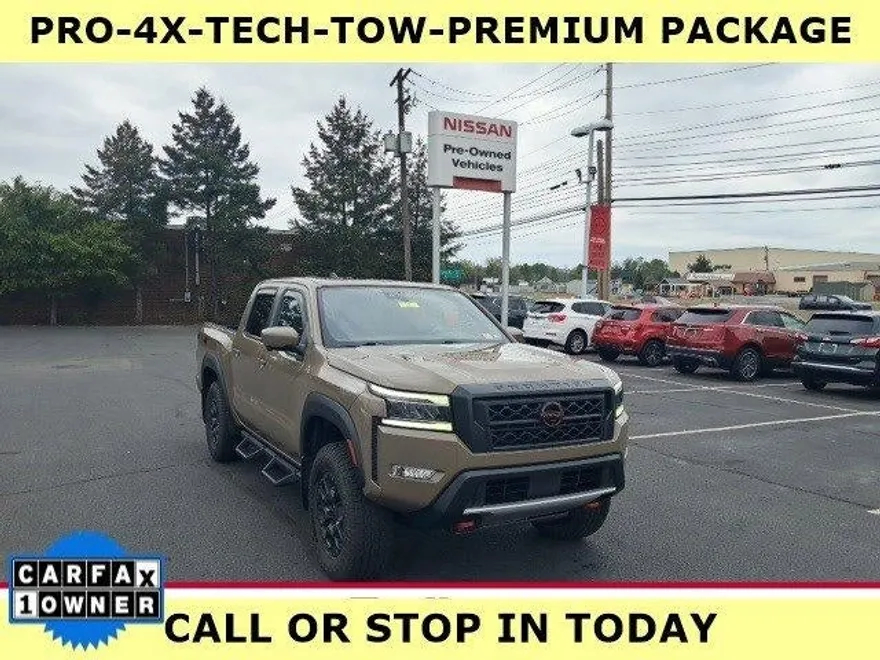 2022 Nissan Frontier Crew Cab PRO-4X photo 1