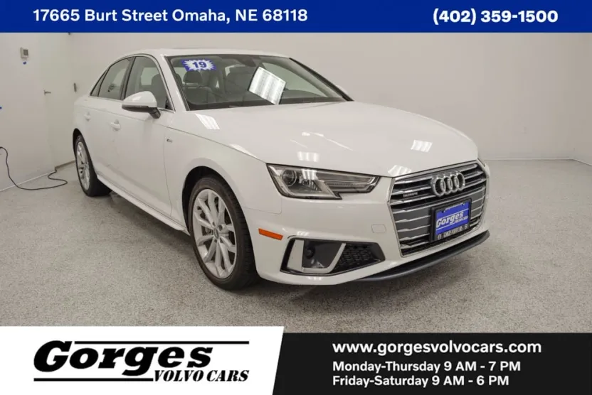 2019 Audi A4 2.0T Premium photo 1