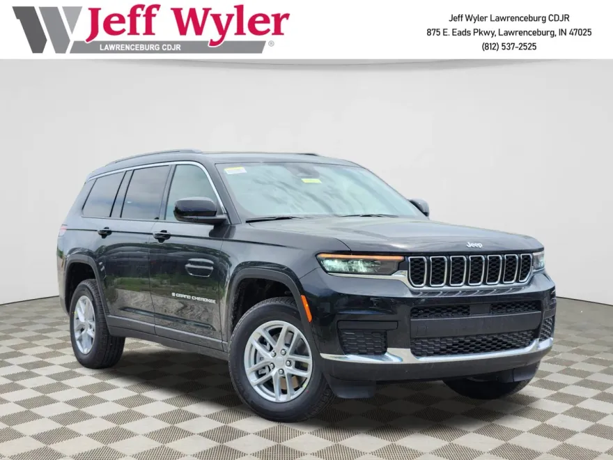 2025 Jeep Grand Cherokee Laredo photo 1