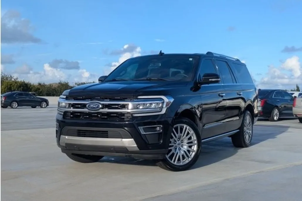 2024 Ford Expedition MAX Limited photo 1