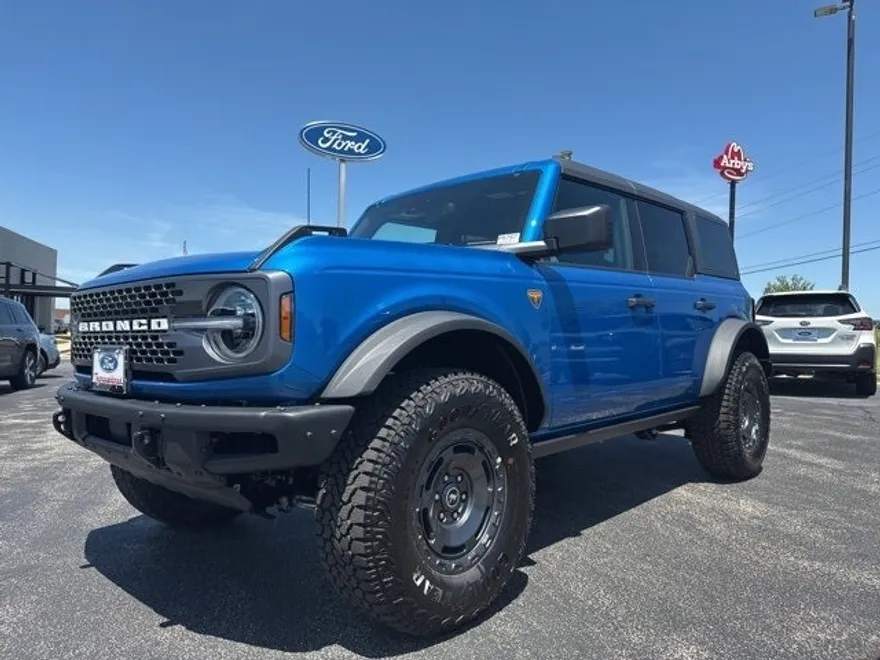 2025 Ford Bronco Badlands photo 1