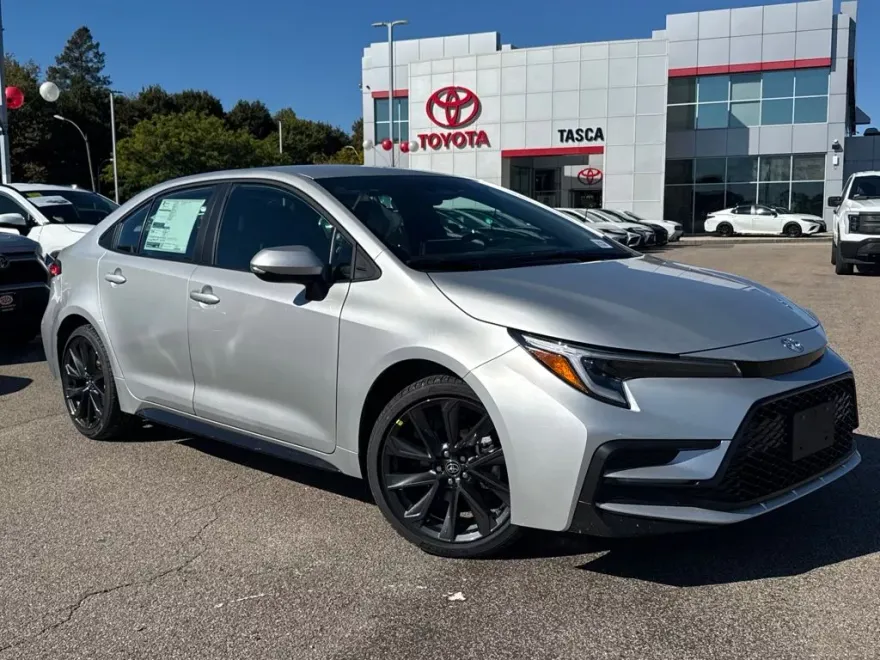 2026 Toyota Corolla SE photo 1