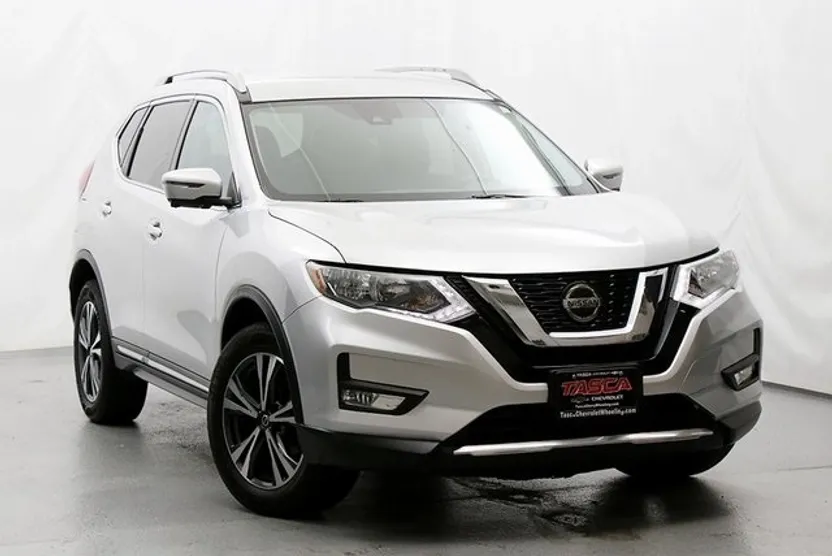 2018 Nissan Rogue SL photo 1