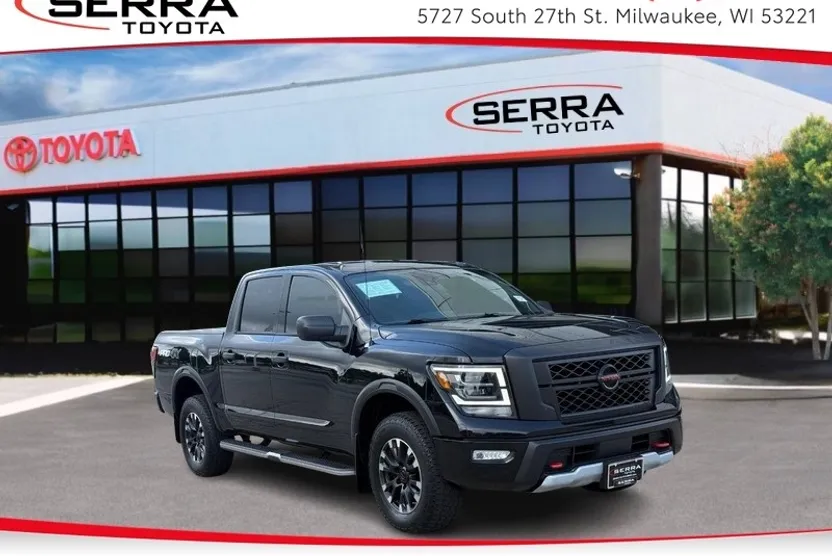 2021 Nissan Titan PRO-4X photo 1