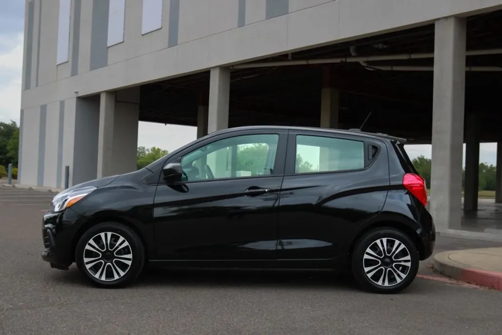 2018 Chevrolet Spark LS photo 1