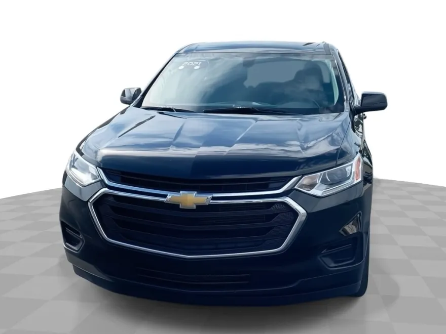 2021 Chevrolet Traverse LS photo 1