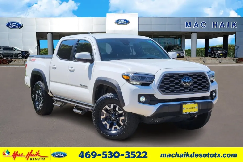 2023 Toyota Tacoma TRD Off-Road photo 1
