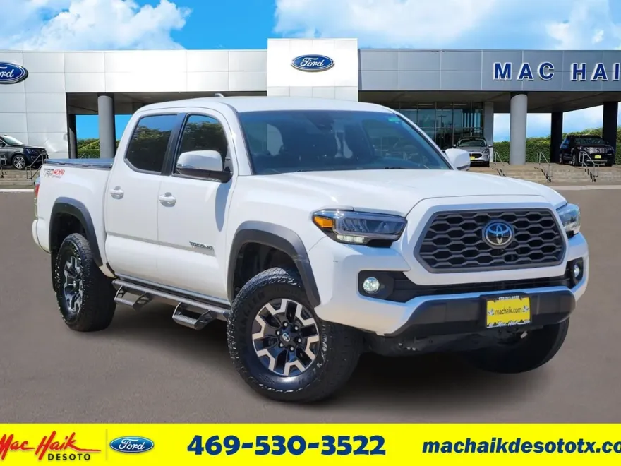 2023 Toyota Tacoma TRD Off-Road photo 1