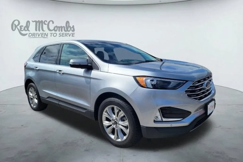 2024 Ford Edge Titanium photo 1