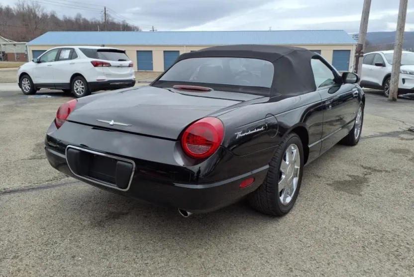 2003 Ford Thunderbird Deluxe photo 1