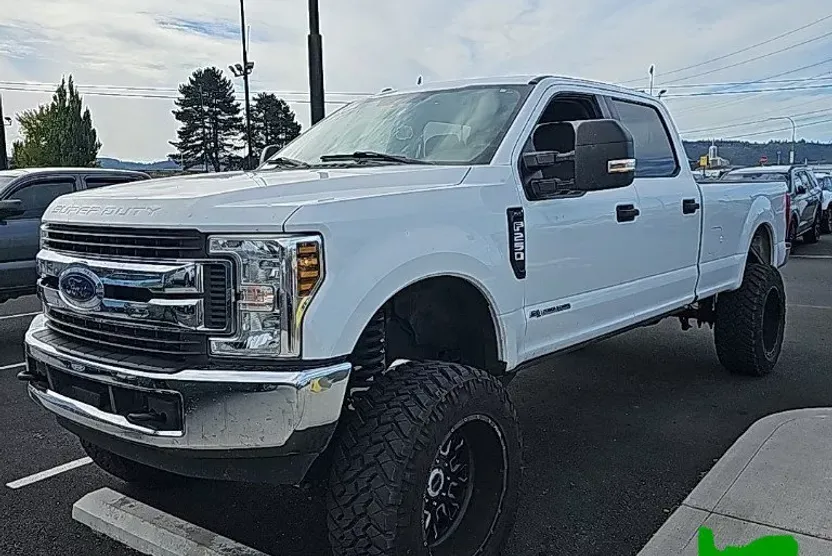 2018 Ford F-250 XLT photo 1