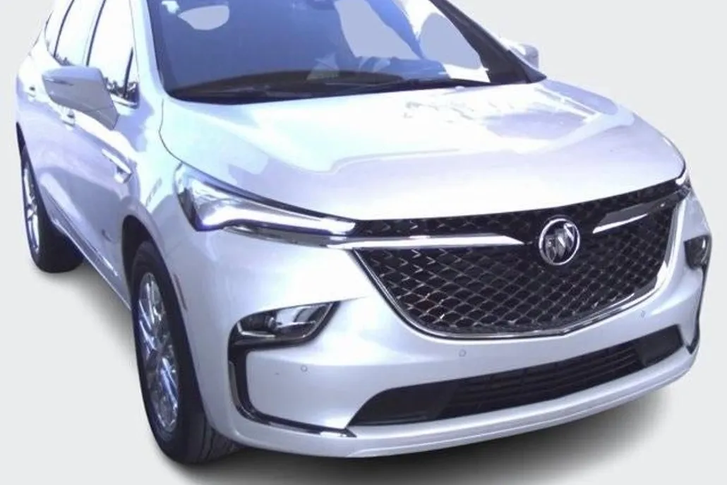 2023 Buick Enclave Avenir photo 1