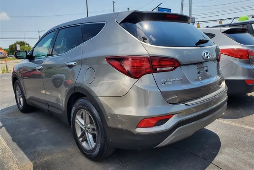 2018 Hyundai Santa Fe Sport photo 1