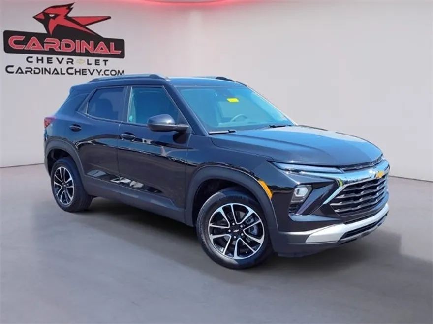 2025 Chevrolet Trailblazer LT photo 1