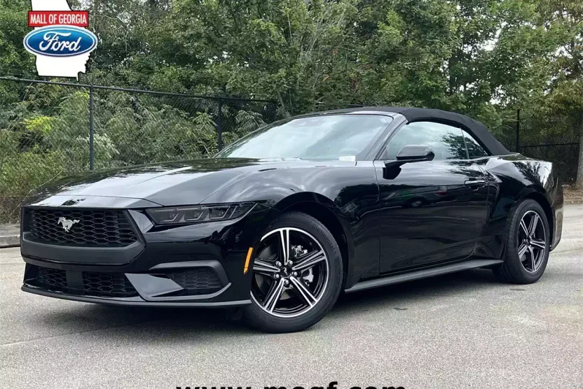 2025 Ford Mustang EcoBoost photo 1