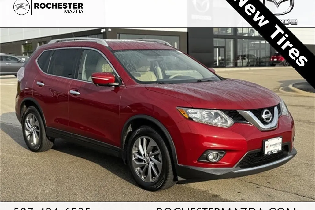 2015 Nissan Rogue SL photo 1