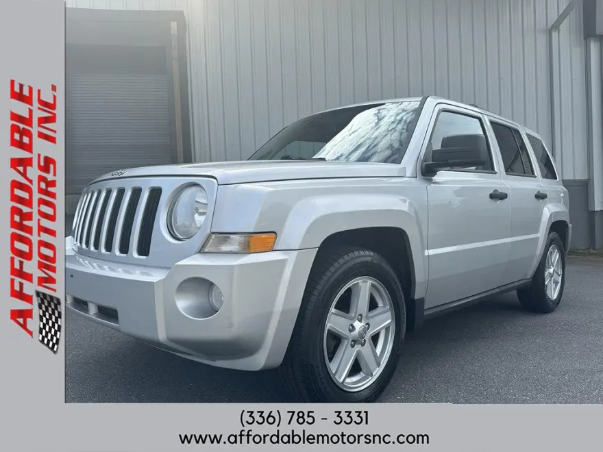2010 Jeep Patriot Sport photo 1