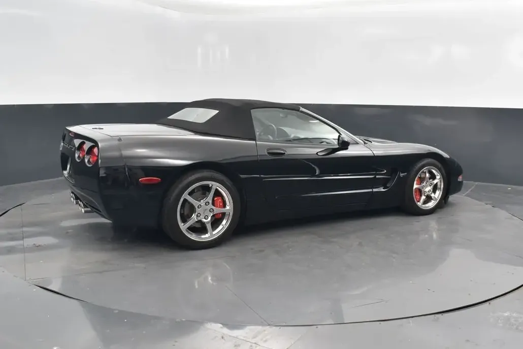 2000 Chevrolet Corvette Base Convertible photo 1