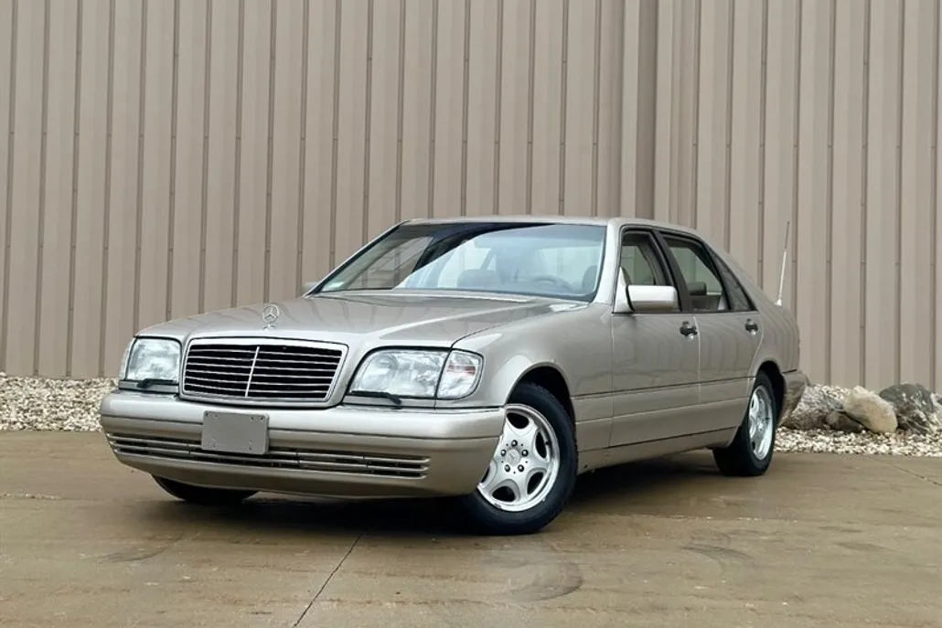 1997 Mercedes Benz S photo 1