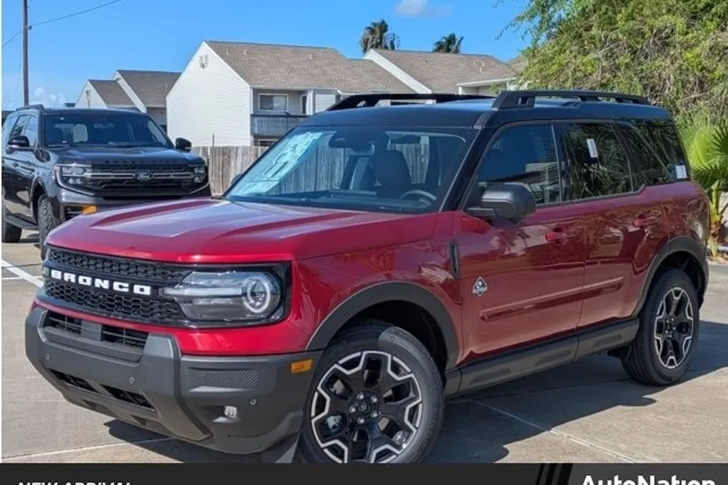 2025 Ford Bronco Sport Outer Banks photo 1