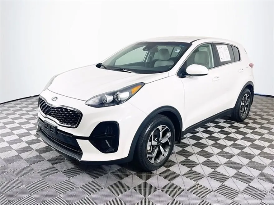 2020 Kia Sportage LX photo 1