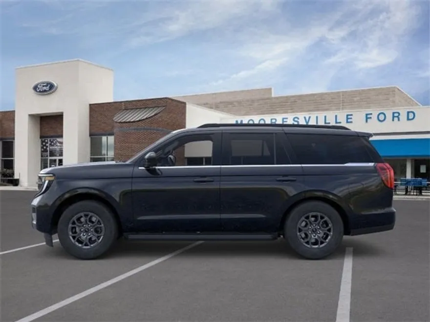 2025 Ford Expedition photo 1