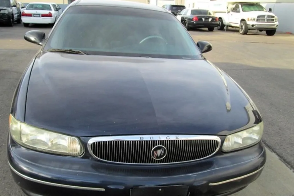 2000 Buick Century Custom photo 1