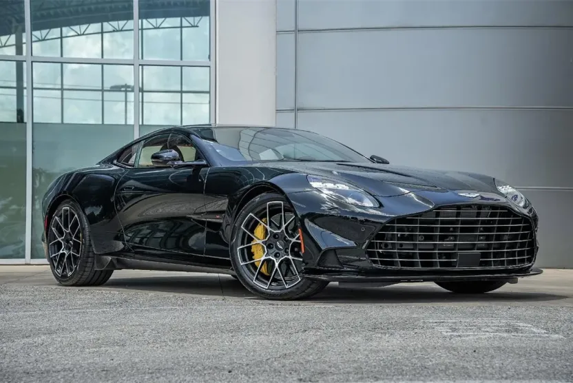 2025 Aston Martin Vanquish AM7 photo 1