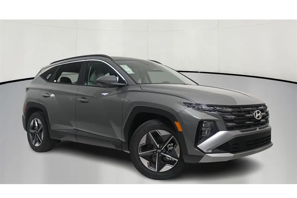 2025 Hyundai Tucson SEL photo 1