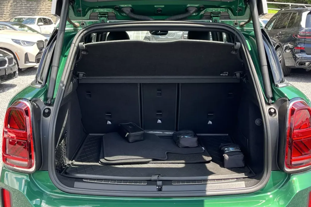2023 Mini Cooper S ALL4 photo 1