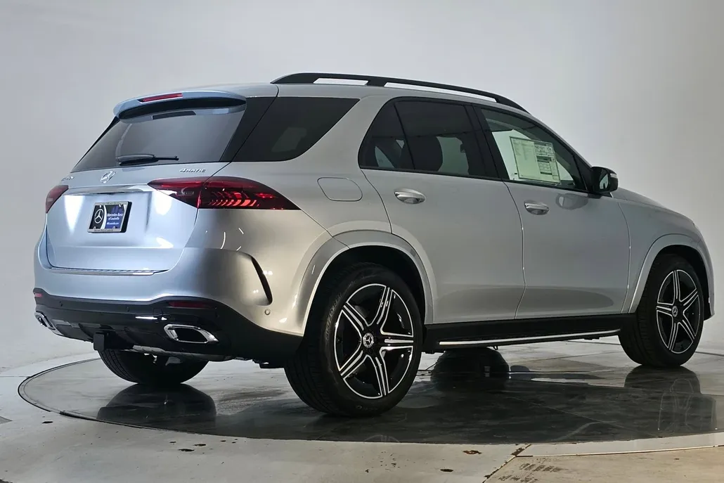 2026 Mercedes Benz GLE 450e 4MATIC photo 1