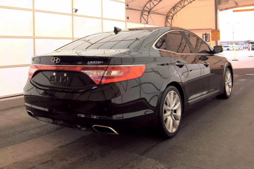 2016 Hyundai Azera Limited photo 1