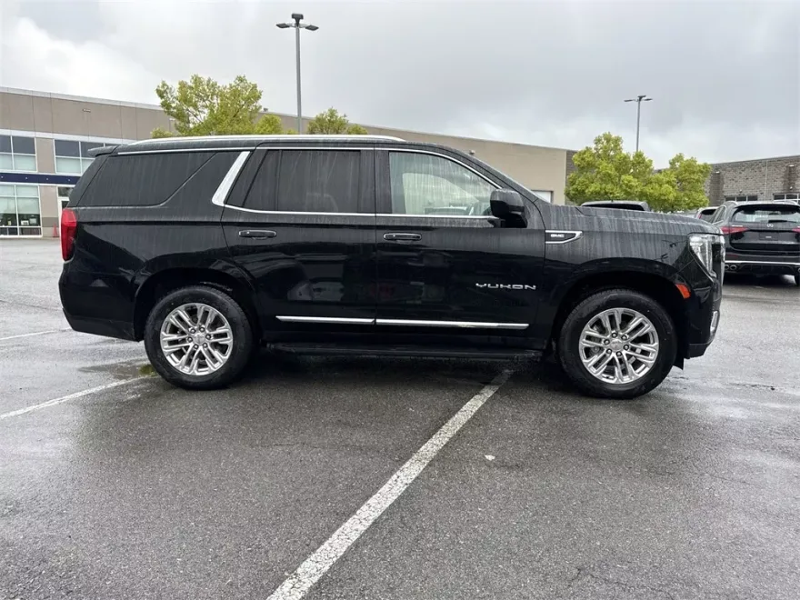 2021 Gmc Yukon SLT photo 1