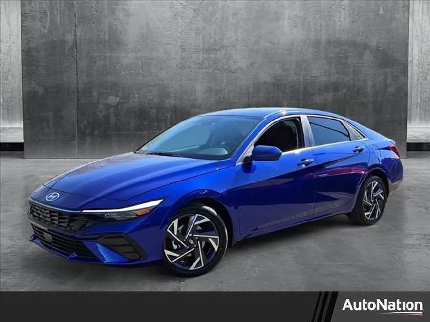 2025 Hyundai Elantra SEL Convenience photo 1
