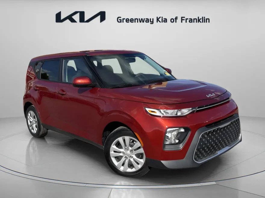2022 Kia Soul LX photo 1