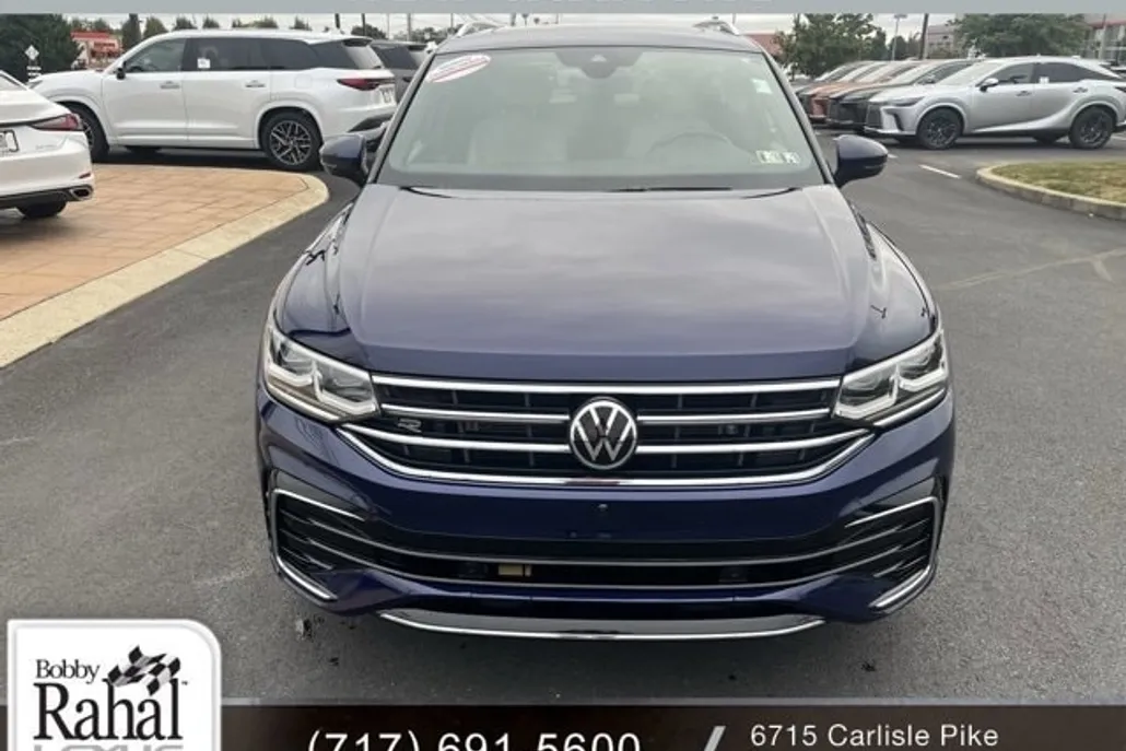 2022 Volkswagen Tiguan SEL Premium R-Line photo 1