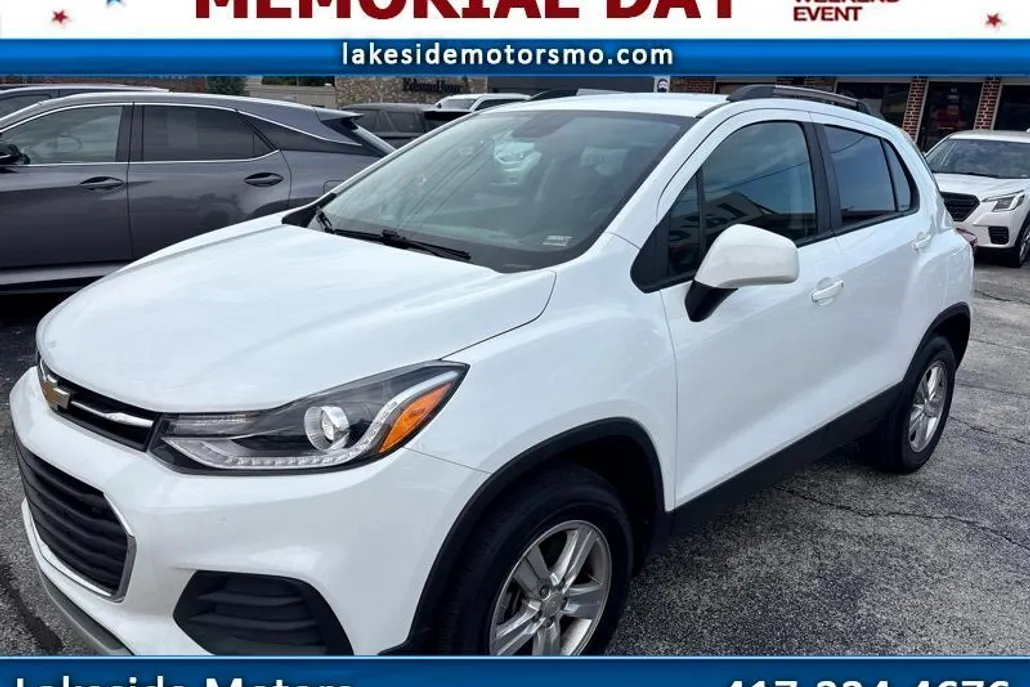 2021 Chevrolet Trax LT photo 1