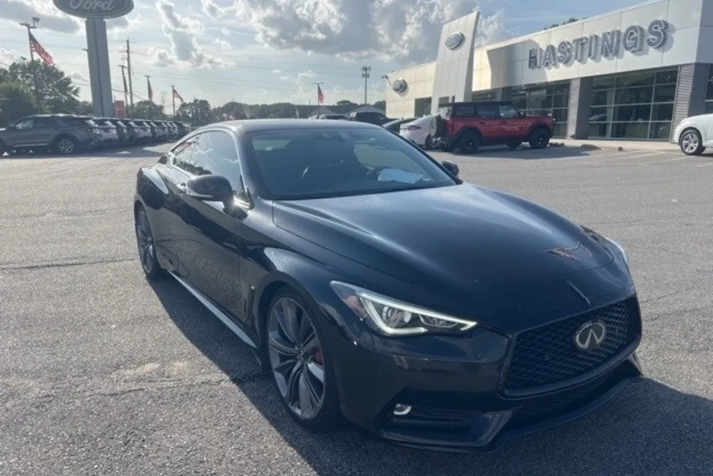 2022 Infiniti Q60 Red Sport 400 photo 1