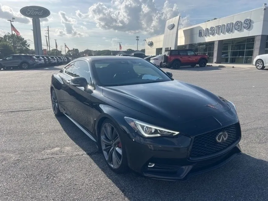 2022 Infiniti Q60 Red Sport 400 photo 1