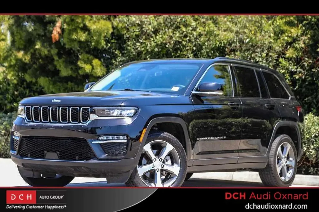 2023 Jeep Grand Cherokee Limited photo 1