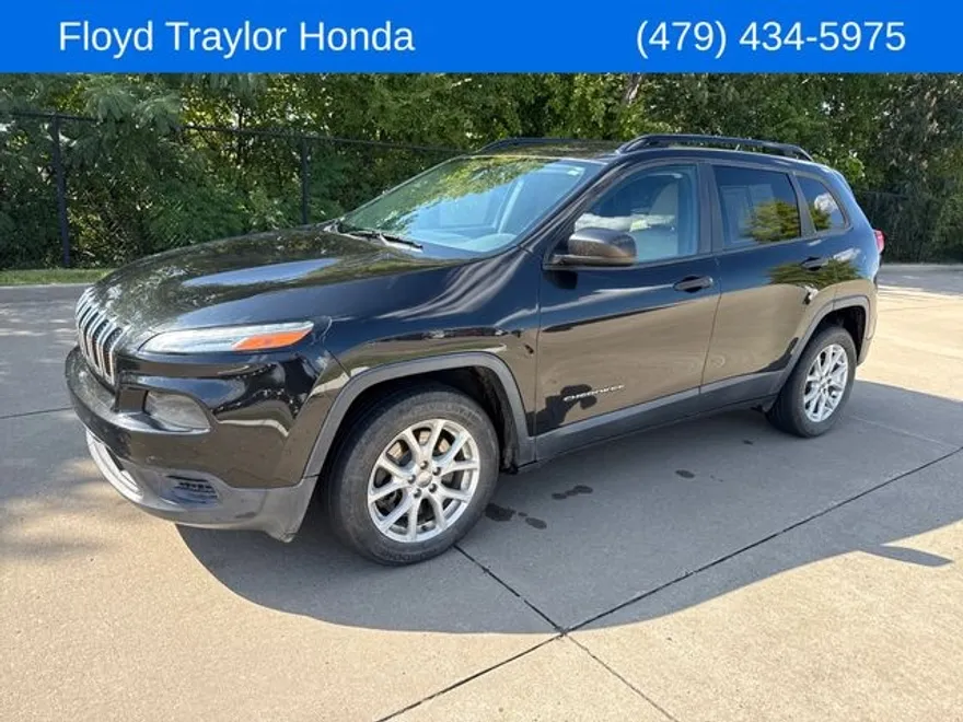 2016 Jeep Cherokee Sport photo 1