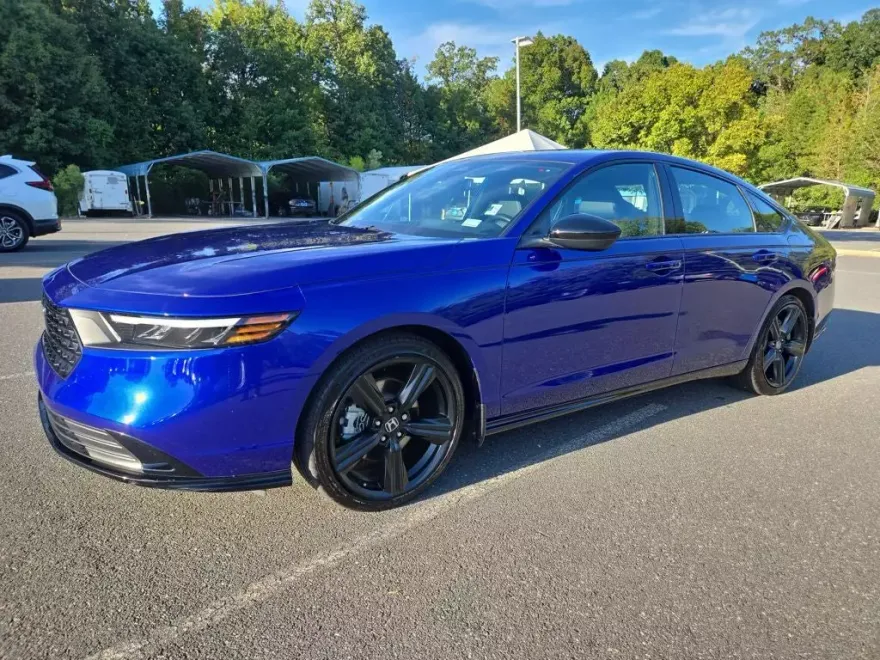 2024 Honda Accord Hybrid Sport-L photo 1