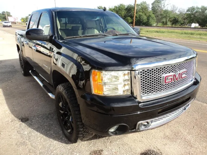 2008 Gmc Sierra 1500 Denali photo 1