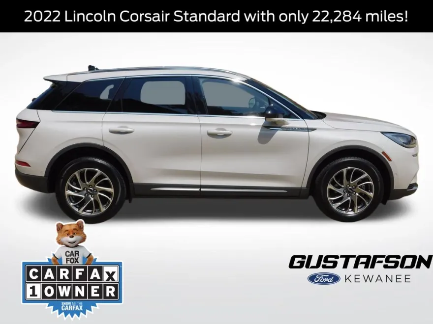 2022 Lincoln Corsair Standard photo 1