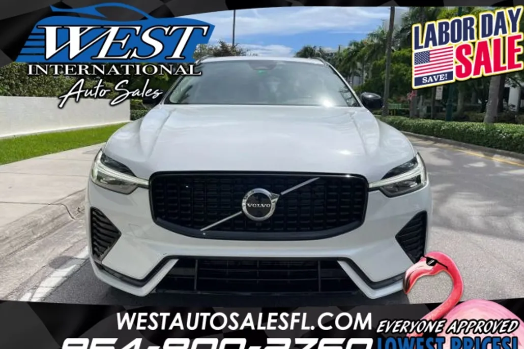 2023 Volvo XC60 B5 Plus photo 1