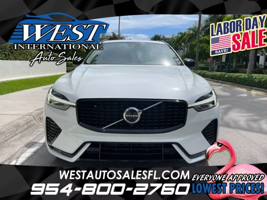 2023 Volvo XC60 B5 Plus photo 1