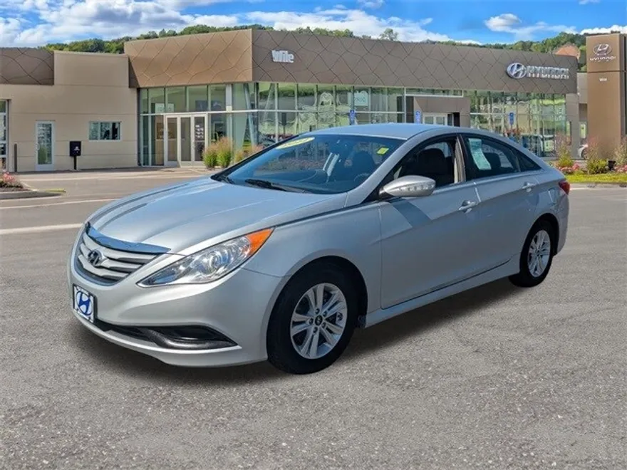 2014 Hyundai Sonata GLS photo 1