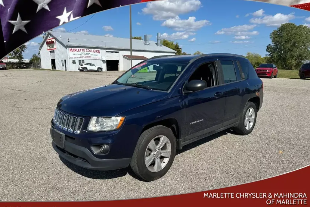 2013 Jeep Compass Latitude photo 1